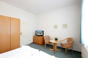 1 bedroom, in-room safe, WiFi, alarm clocks - Villa Hans - 90450, Germany (Binz)