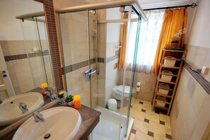 Unclassified image, 5 of 13, button - Villa Danae - 90767, Germany (Binz)