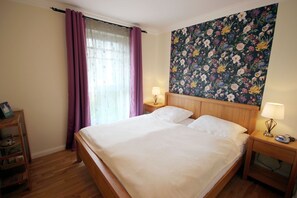 Unclassified image, 2 of 13, button - Villa Danae - 90767, Germany (Binz)