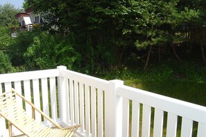 Unclassified image, 5 of 12, button