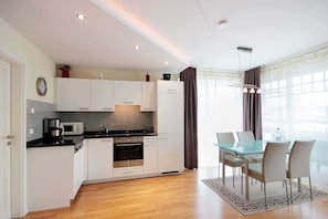 Køleskab, mikrobølgeovn, ovn, opvaskemaskine