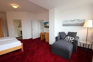 Unclassified image, 3 of 11, button