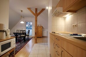 Unclassified image, 4 of 10, button