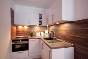 Fridge, microwave, oven, dishwasher