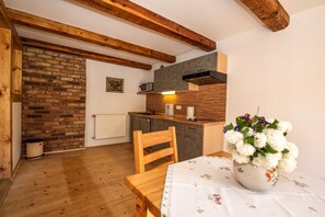 Kühlschrank, Mikrowelle, Geschirrspüler