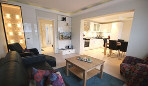 Flat-screen TV - Villa Allegra, Whg. 15 (Binz)