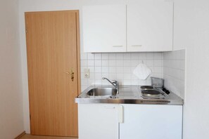 Fridge, microwave, coffee/tea maker, electric kettle