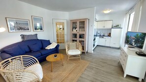 Unclassified image, 4 of 16, button