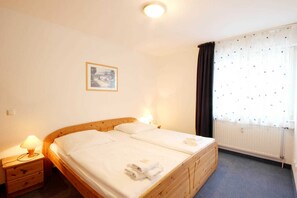 2 Schlafzimmer, Reisekinderbett, WLAN