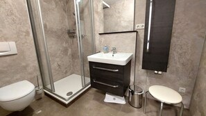 Uklassifisert bilde, 3 av 16, knapp