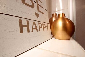 Unclassified image, 5 of 13, button