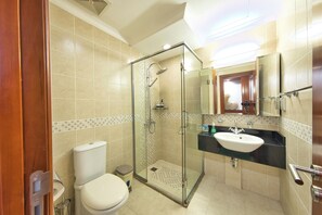 Bathroom - The Soulmate - Cozy studio central HCM  with  Rooftop Pool (Ho Chi Minh)