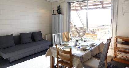 Studio cabine 6 pers. avec balcon, exposé sud, Club Engaly II