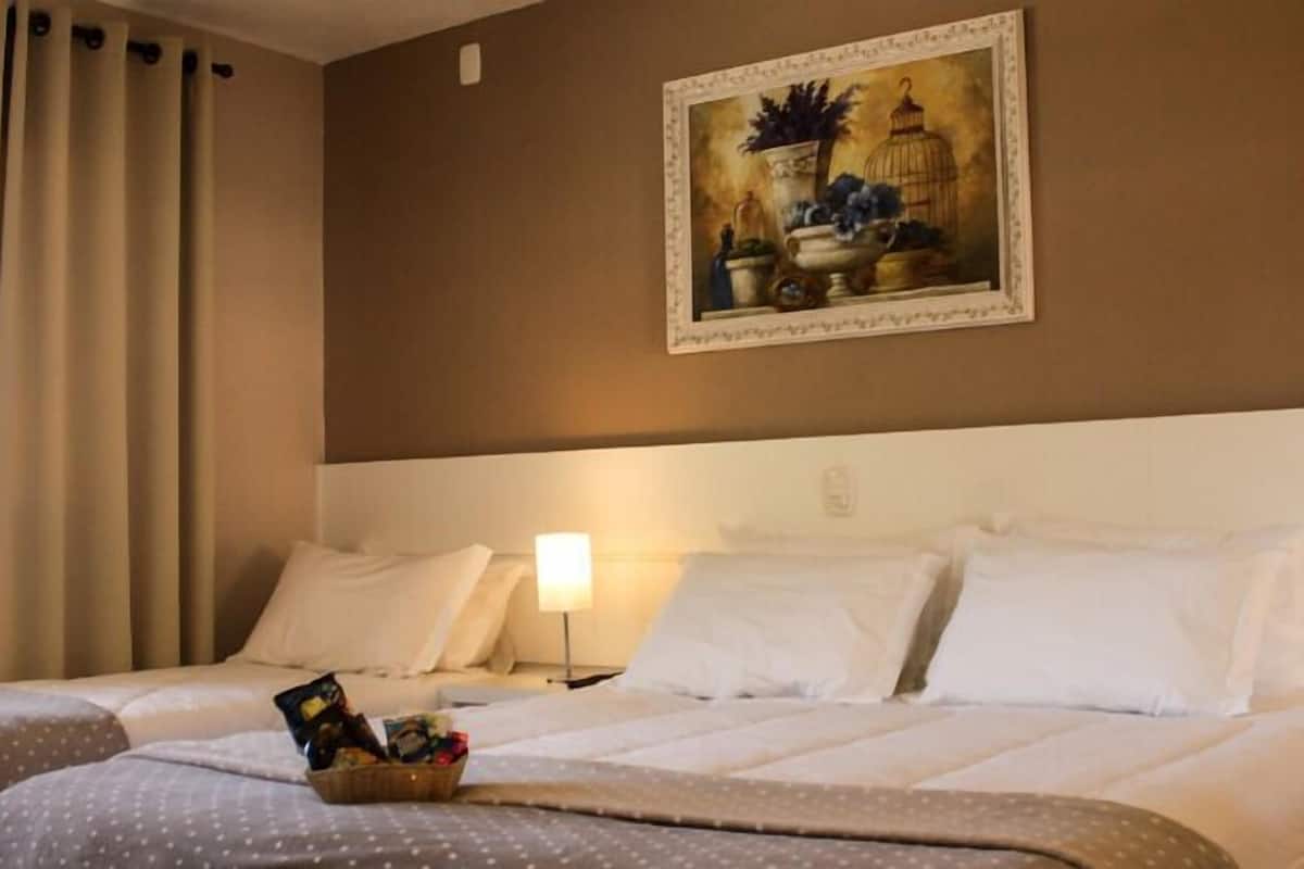 Minibar, laptop workspace, free WiFi