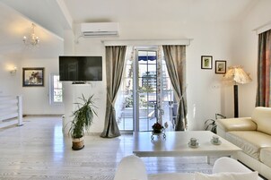 Premium-huoneisto (12) | Italialaiset Frette-lakanat, ylelliset vuodevaatteet, untuvapeitot