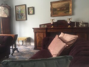 Smart TV, fireplace, books - On our doorstep discover The Wild Atlantic Way and all the splendors of Clare (Ennistymon)