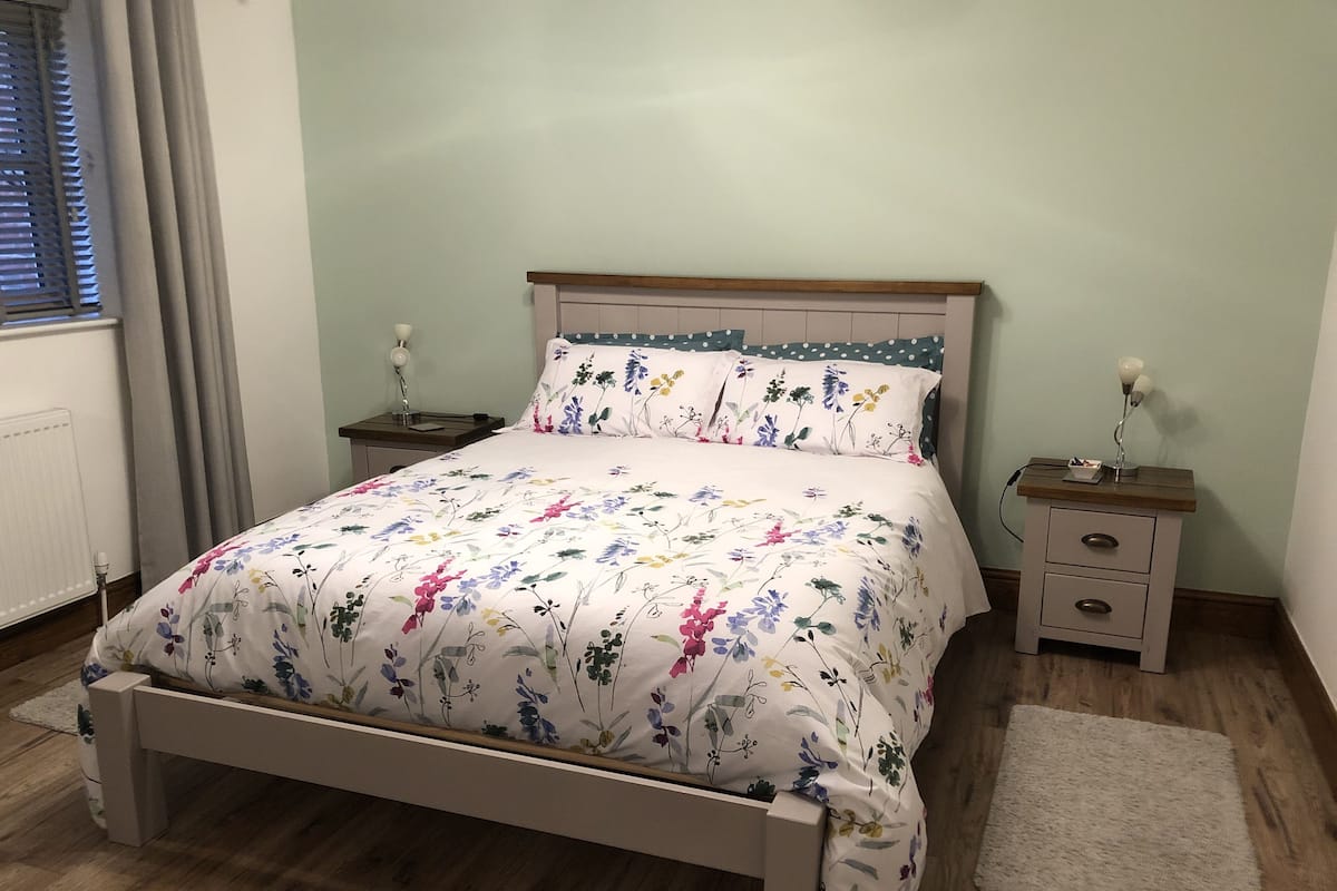 Deluxe Double Room- Courtyard | Individually decorated, individually furnished, desk, free WiFi