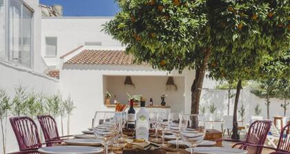 Rural house with swimming pool, fireplace, barbecue by Málaga Planners