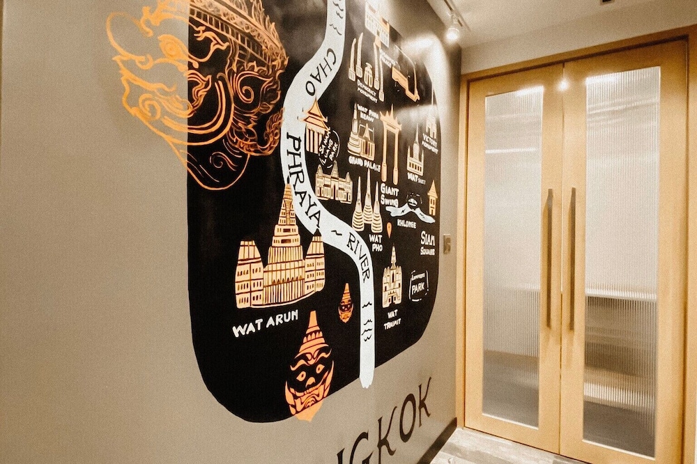 YakThai Poshtel