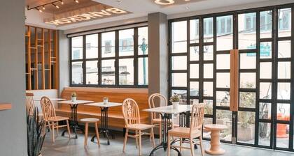 YakThai Poshtel