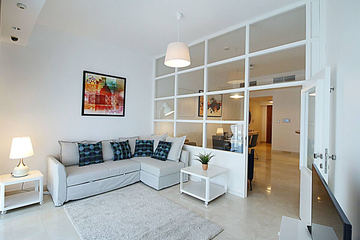 Apartment (1.5 Bedroom Apartment (King-DBL)) | Living room