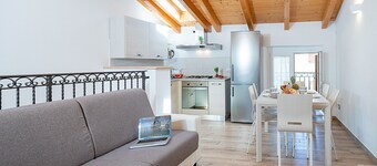 Regarda - Romantic apartment Casa Rossa 2 with wifi, air conditioning