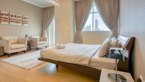 Apartment, 2 Bedrooms | Blackout curtains, free WiFi - R&H Burj Al Nojoum (Dubai)
