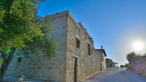 Unclassified image, 4 of 20, button - Picturesque Traditional Stone House (Kissamos)