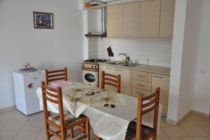 Dining - Vlore Center Beach Apartment (Vlorë)