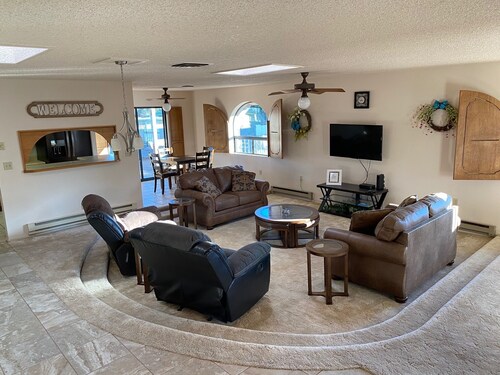 Charming home in Country Club Estates