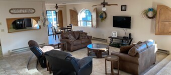 Charming home in Country Club Estates