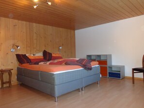 4 bedrooms, travel crib, free WiFi, bed sheets - Cozy, rustic apartment in a quiet location (Hasliberg Hohfluh)
