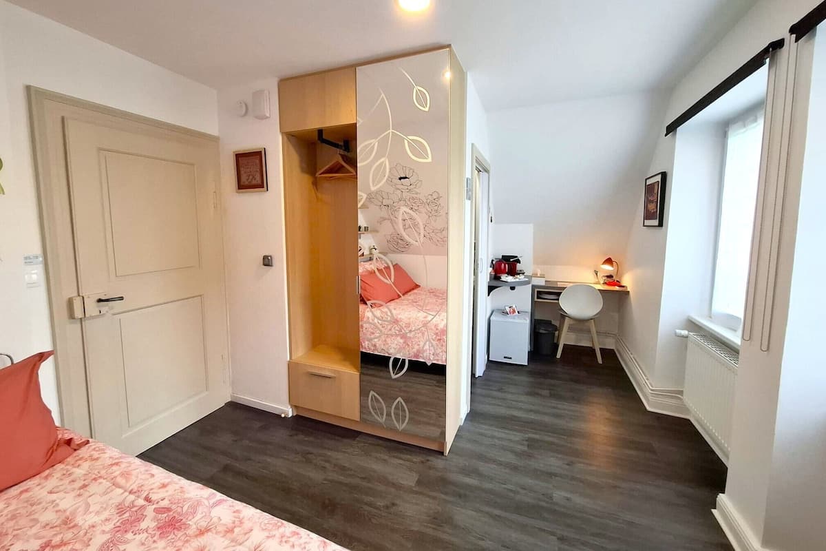 Panoramic-Doppelzimmer (Melanie) | 1 Schlafzimmer, kostenlose Minibar, individuell dekoriert