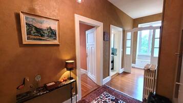 Appartement Classique (Victorine) | 1 chambre, articles gratuits dans le mini-bar, décoration personnalisée