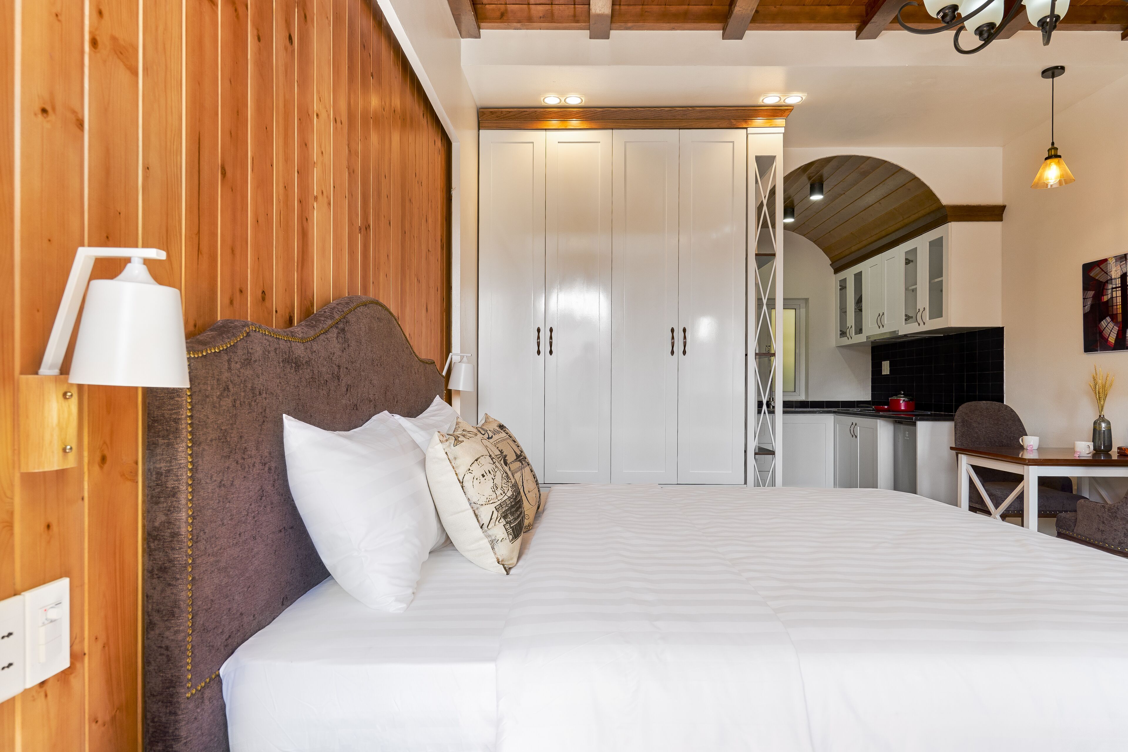 شقة إستديو عادية | بديكورات فريدة لكل غرفة وطراز فريد لكل وحدة ومكتب