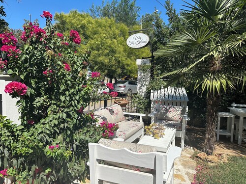 Urla Taş Konak Otel