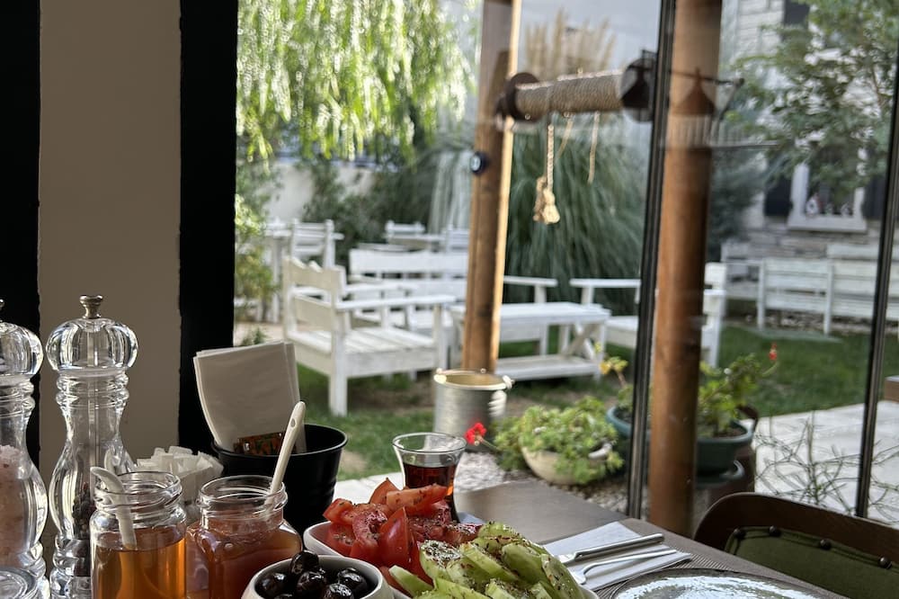 Urla Taş Konak Otel