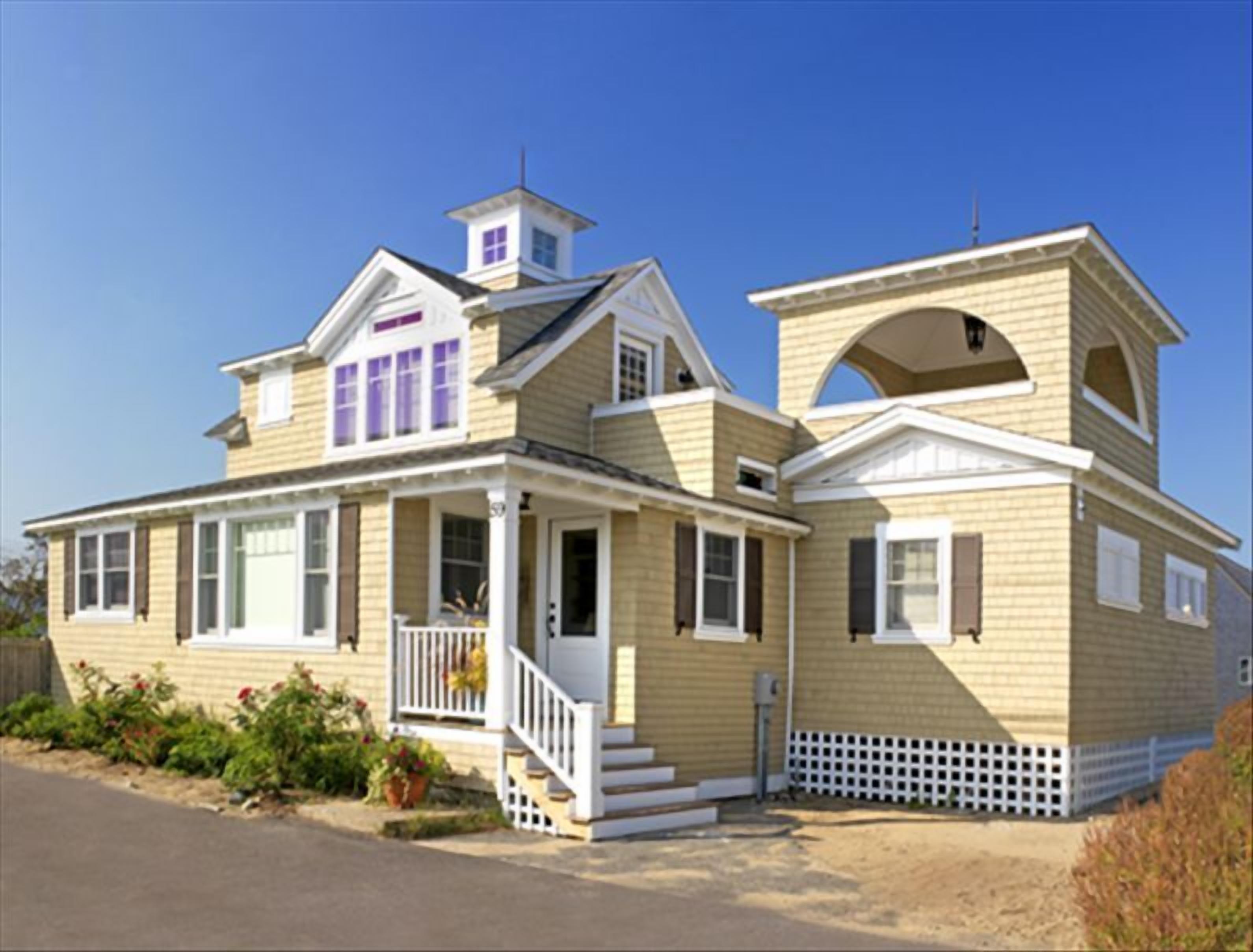 Plum Island - Charming 2  BR Cottage by the Sea