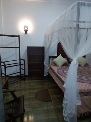 1 bedroom, internet - Last will"hill top house (Weligama)