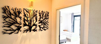 ANDRISS: Travel & Work - 5 bedrooms - 9 people