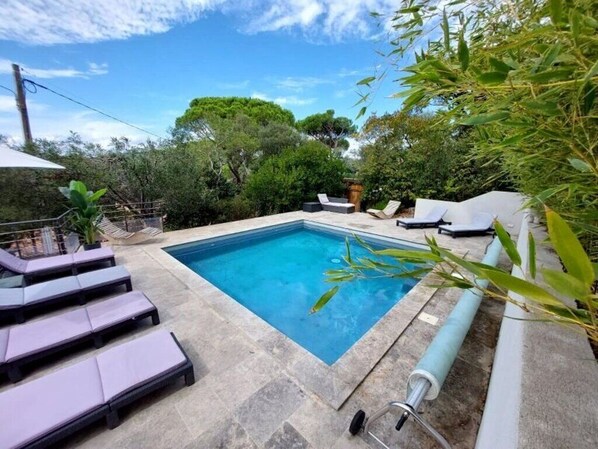 Piscine extérieure, piscine chauffée