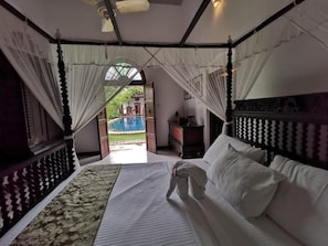 Deluxe Villa | Desk, free WiFi