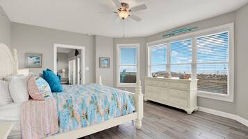 3 bedrooms, desk, iron/ironing board, free WiFi