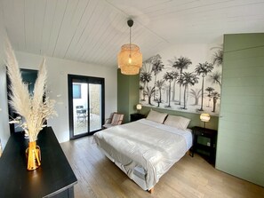 4 slaapkamers, een strijkplank/strijkijzer, reisbedje, gratis wifi