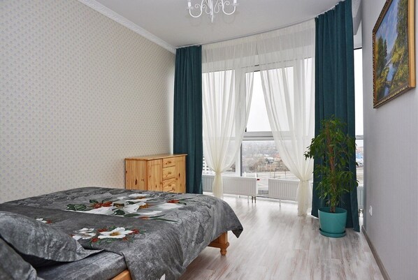 2 間睡房、熨斗/熨衫板、Wi-Fi、床單