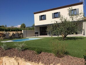 Exterior - Villa located in the heart of Provence with private pool on 3 hectares. (Roquevaire)