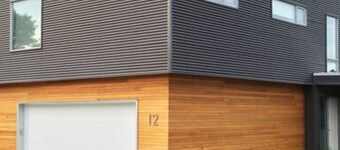 Square B+B Quick walk to downtown theatres, restaurants, and shops.