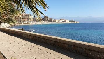 Playa en los alrededores