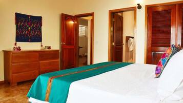 3 bedrooms, in-room safe, iron/ironing board, free WiFi