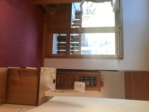 Interior - Near top floor duplex track at Laitelet (Les Allues)